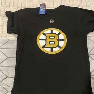 Black Boston Bruins T-Shirt with Gold Logo